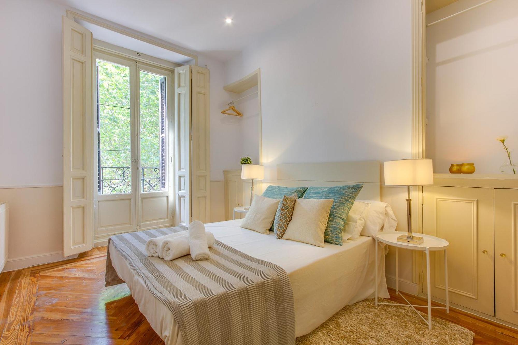 Amplias Habitaciones En El Corazon De Madrid - Plaza De Espana エクステリア 写真